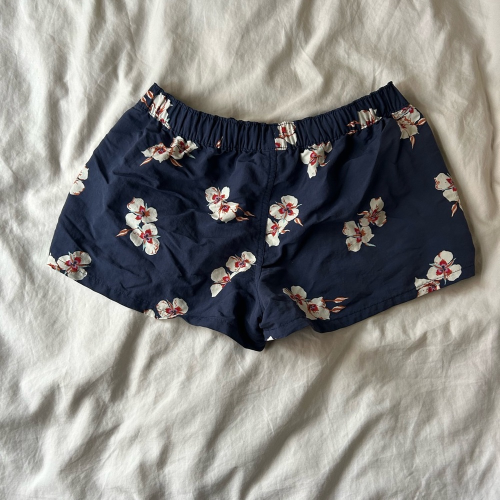 Patagonia shorts - Picture 2 of 4